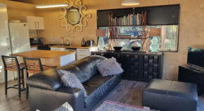 Container Cottage Auckland Airport